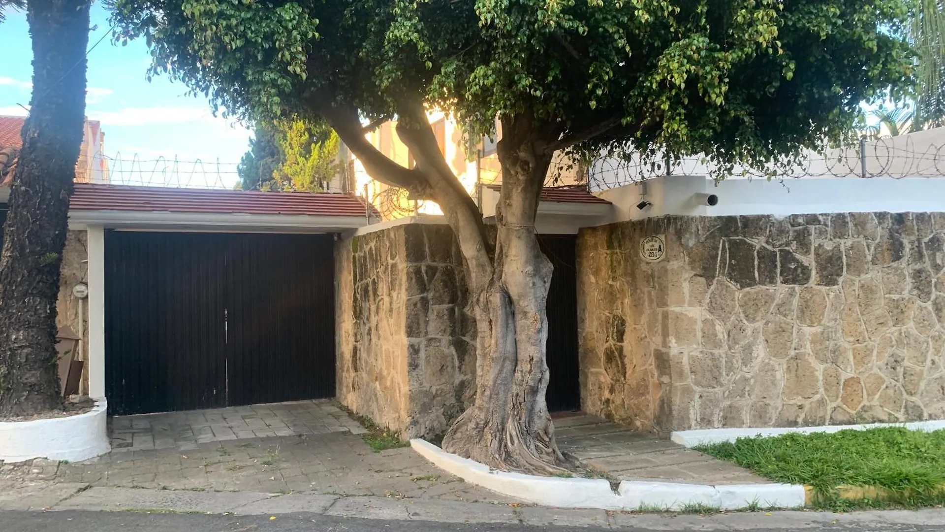 Villa Universitaria Sustentable Con Cargador Para Autos Electricos Guadalajara
